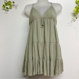 Garage size large women’s spaghetti strap sage green flowy dress